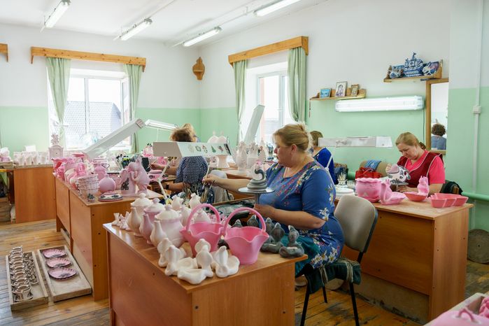 Гжельская фарфоровая мануфактура "Галактика и компания" в Раменском округе
