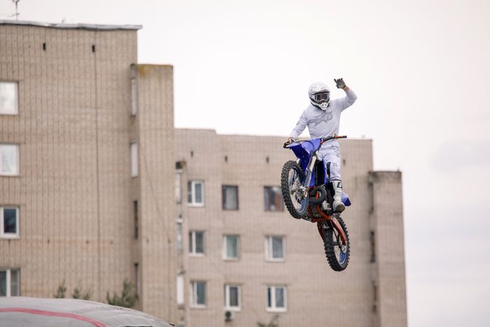 Шоу команды мотофристайла FMX13 в Лобне