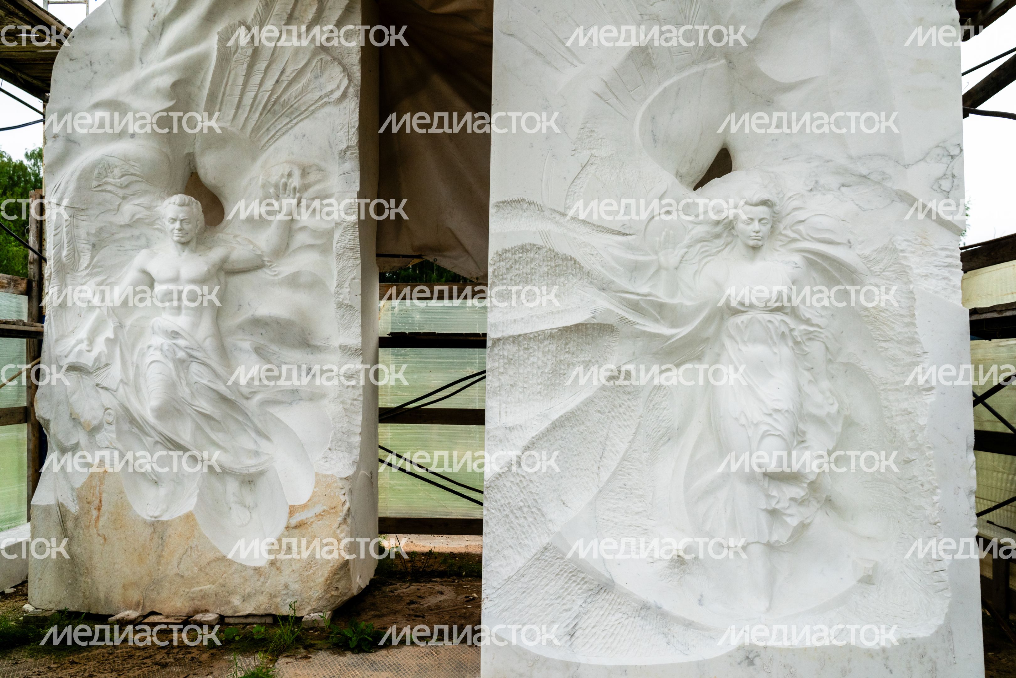 Фестиваль «Русское слово руками скульптора» в Истре Фестиваль «Русское слово руками скульптора» в Истре