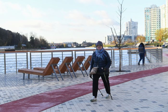 Проверка губернатором Подмосковья хода благоустройства набережной в микрорайоне Павшинская Пойма
