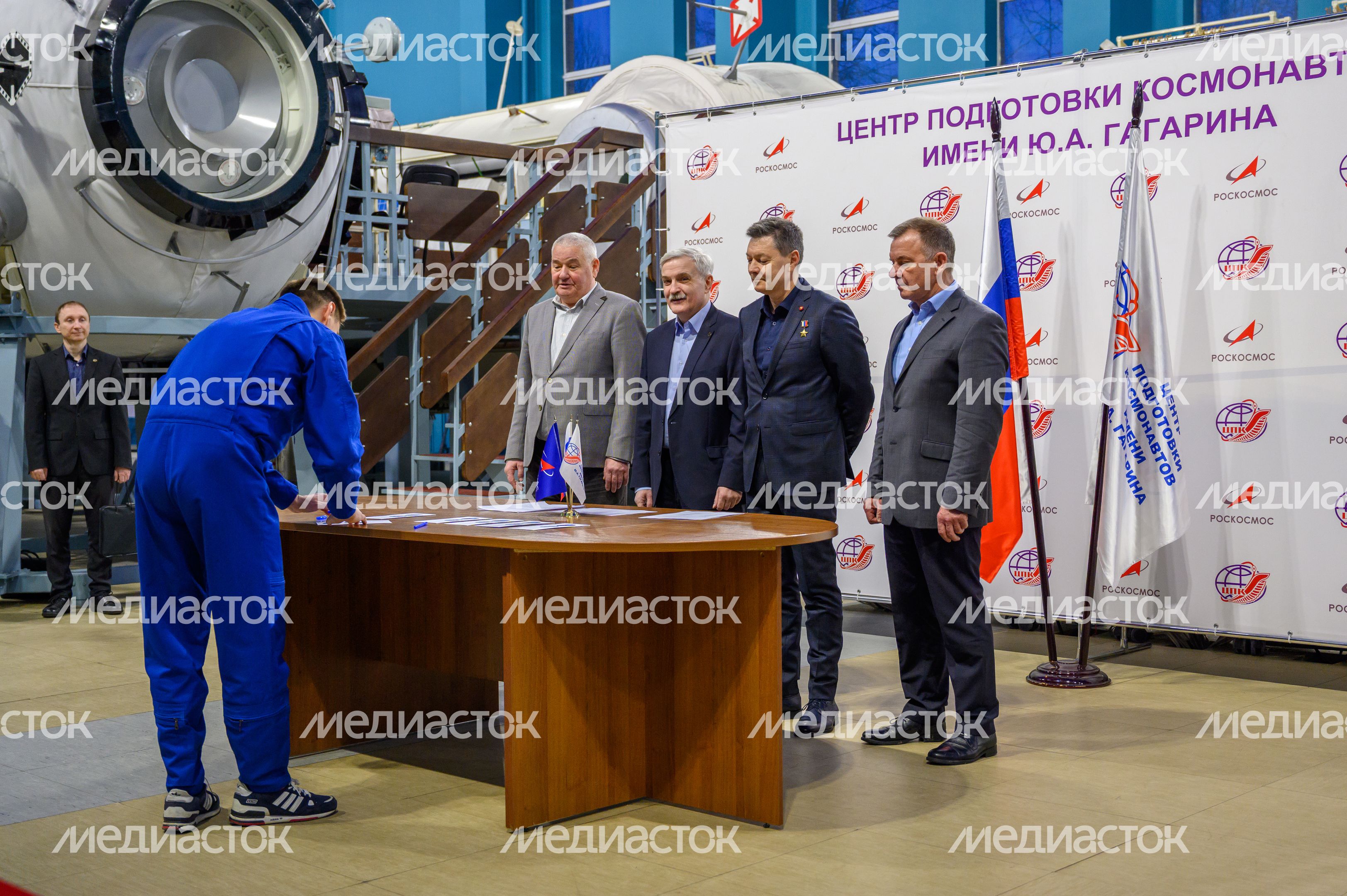 Экзаменационная тренировка космонавта Роскосмоса Андрея Федяева в Центре подготовки космонавтов в Звездном городке Экзаменационная тренировка космонавта Роскосмоса Андрея Федяева в Центре подготовки космонавтов в Звездном городке