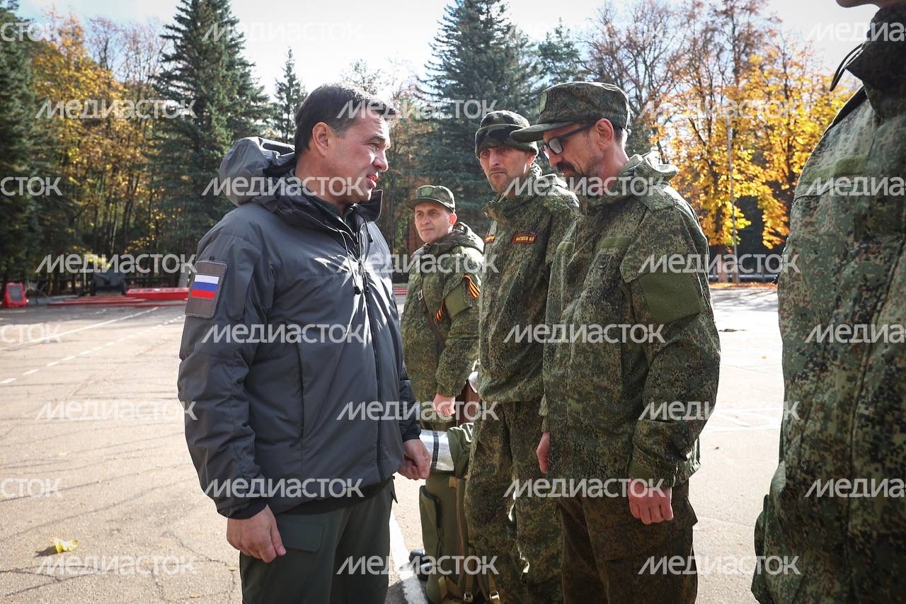 Посещение семьи добровольца из Серпухова Губернатором Подмосковья