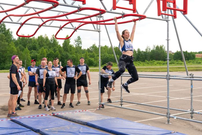 Гонка героев на полигоне Алабино собрала 1,5 тыс. человек
