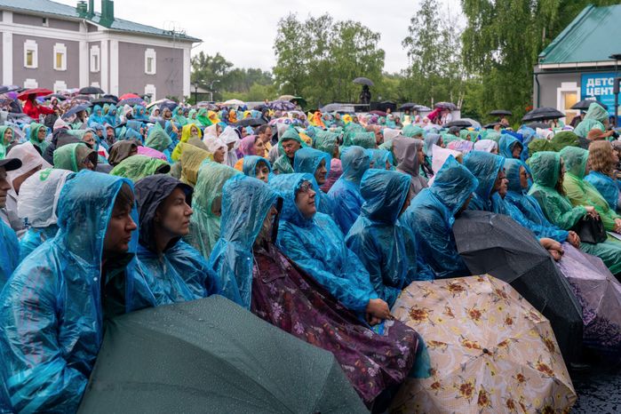 Зрители спектакля-концерта «Бедные люди» на XII Международном фестивале искусств П.И. Чайковского в Клину