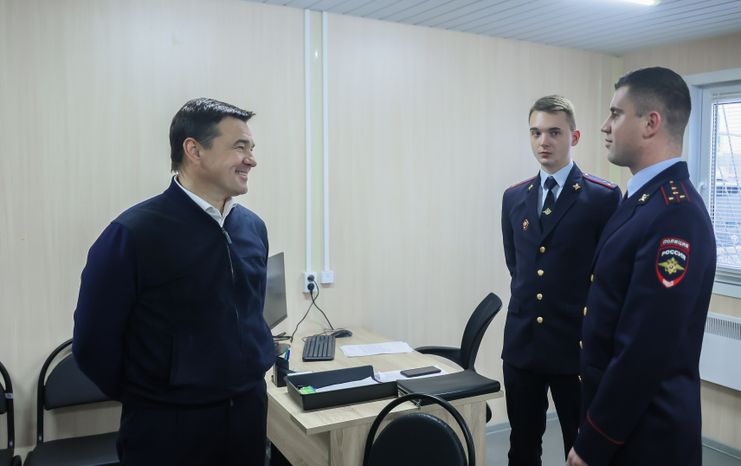 Губернатор в пункте полиции в Котельниках