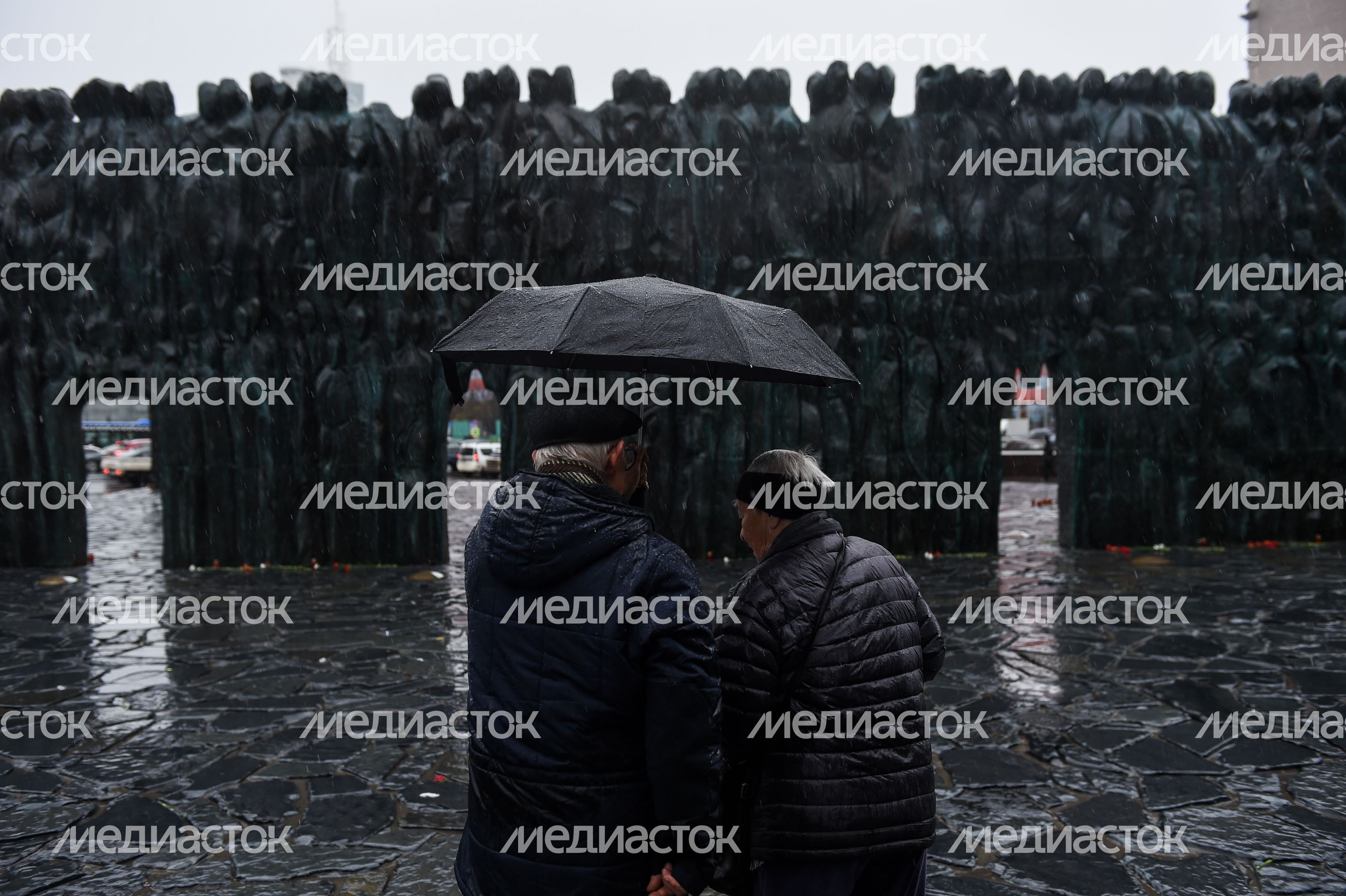 Мемориал Стена скорби в Москве