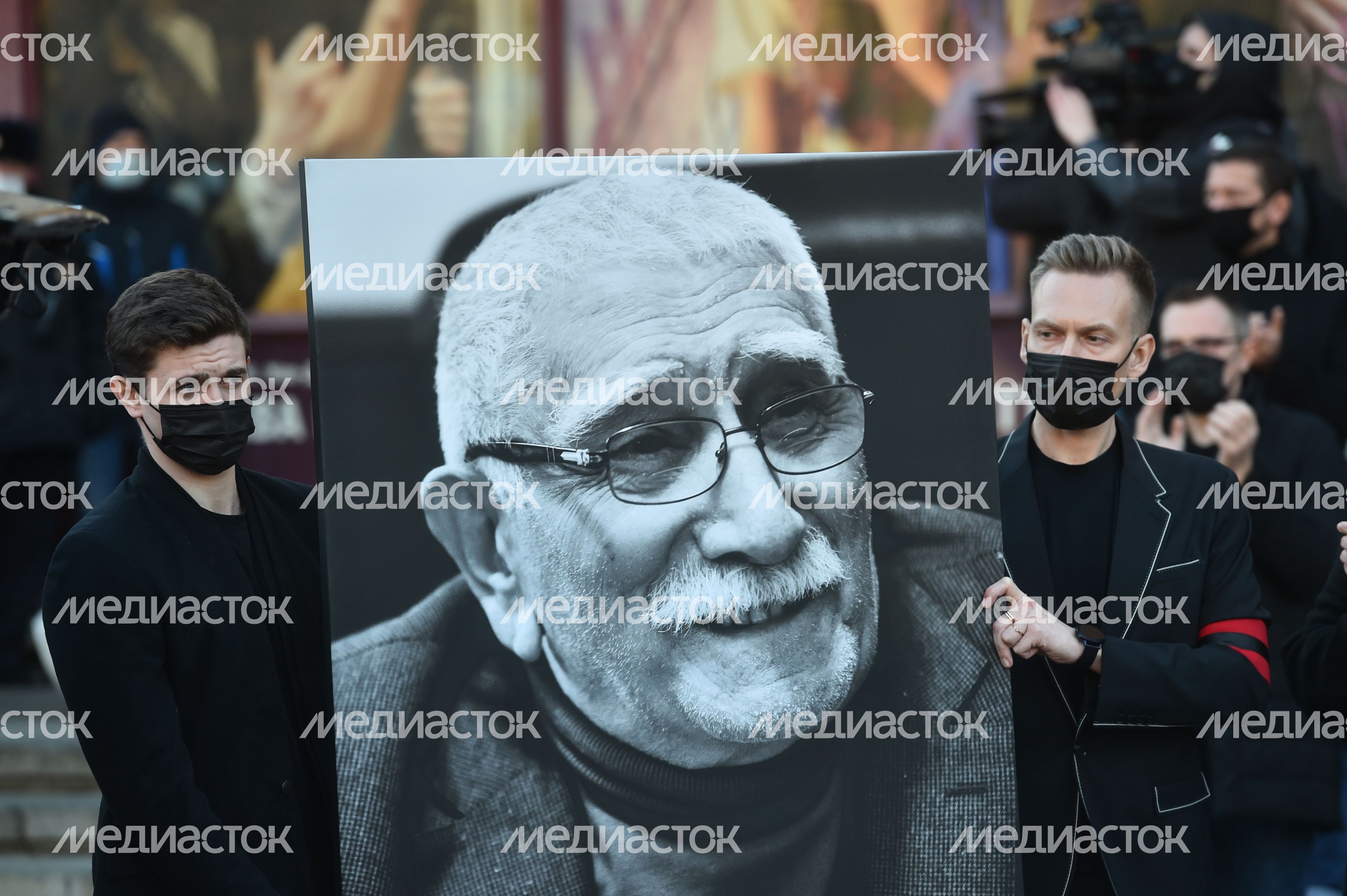 Церемония прощания с Арменом Джигарханяном в Москве