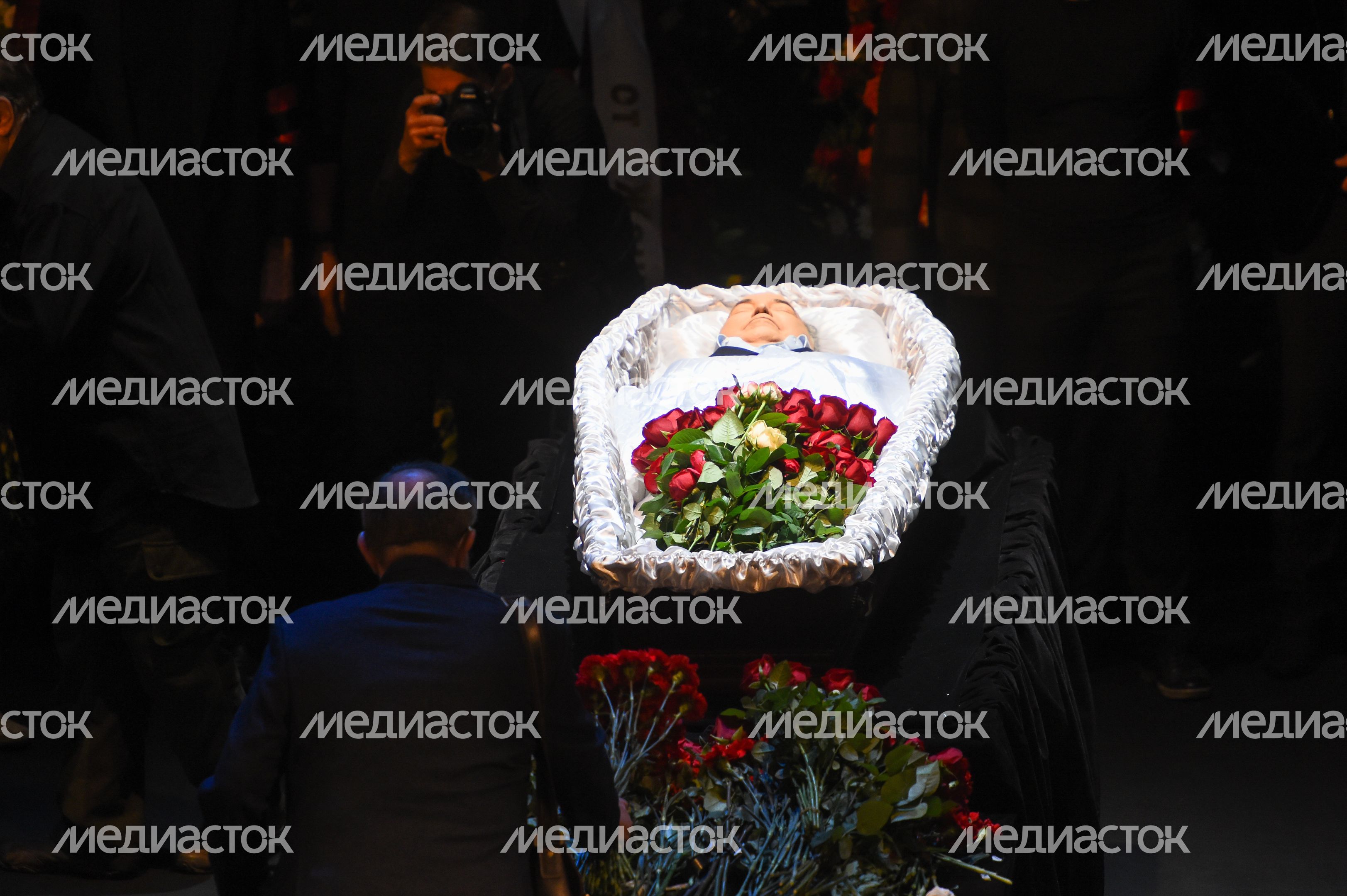 Церемония прощания с Николаем Губенко