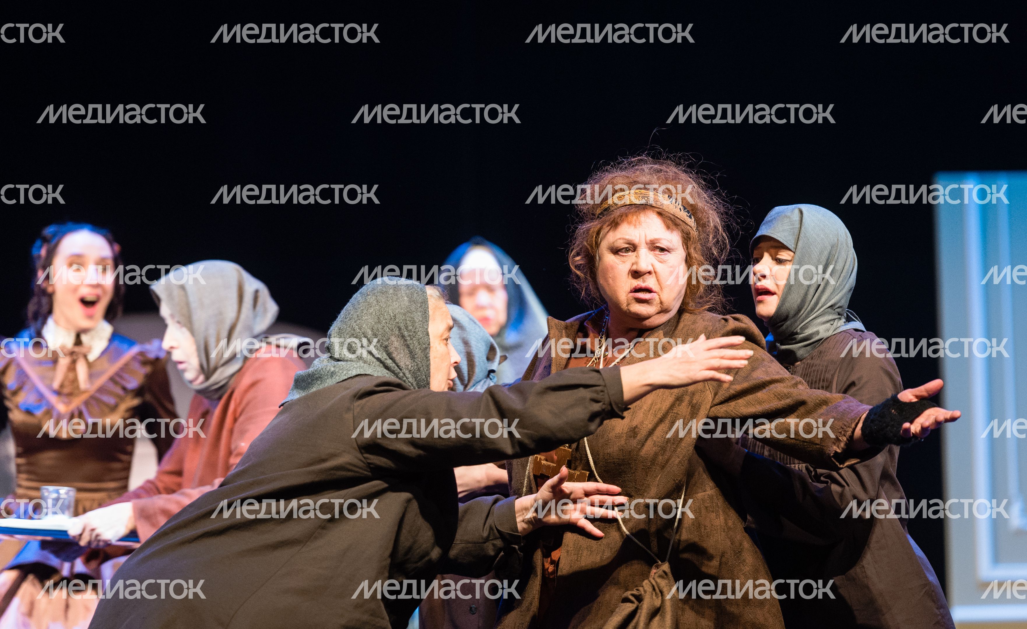 Спектакль Московского губернского театра «На всякого мудреца довольно простоты»