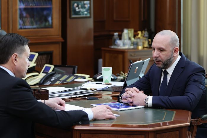 Андрей Воробьев обсудил развитие Орехово-Зуевского округа с его главой Русланом Заголовацким