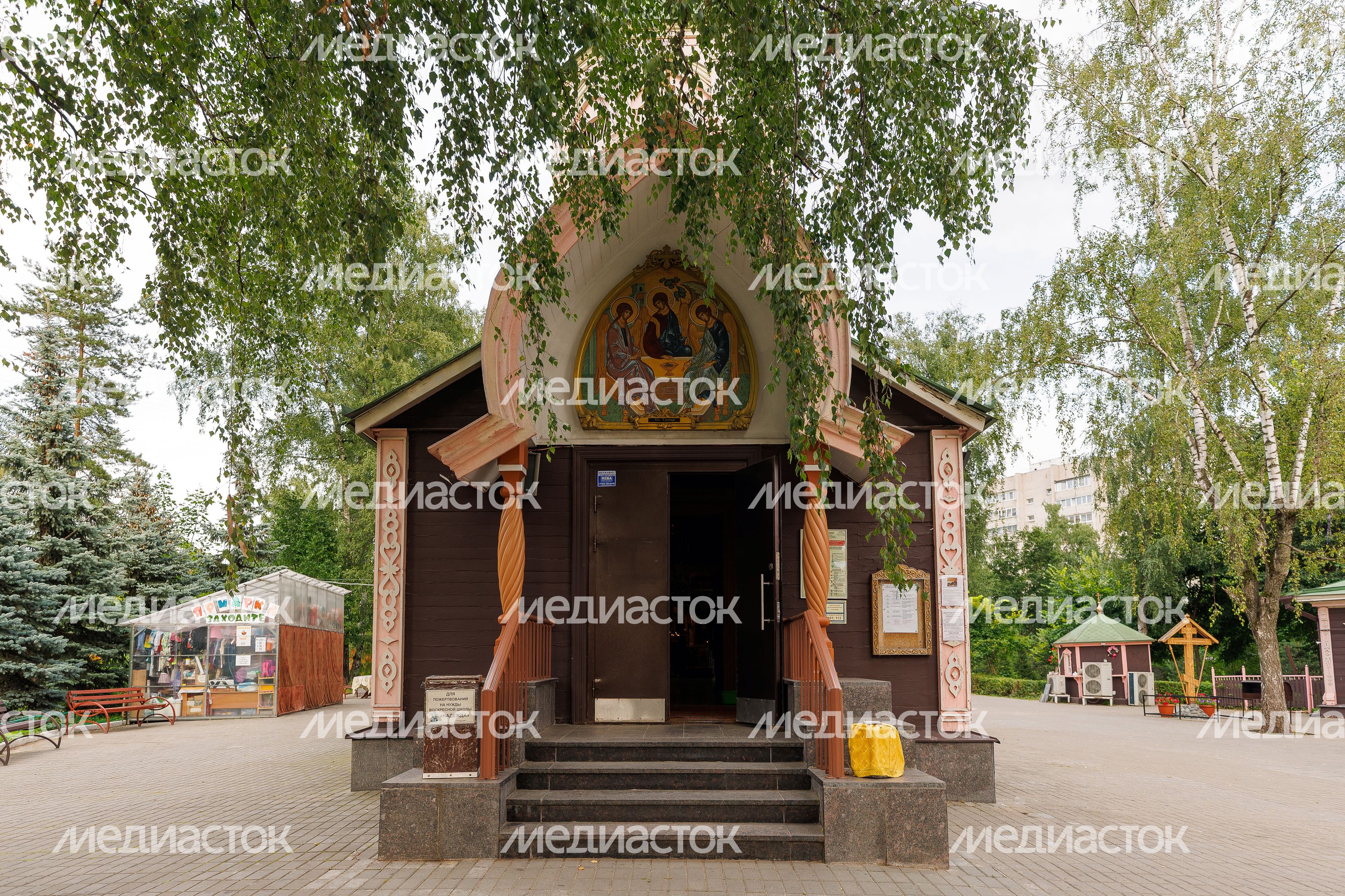 Храм Живоначальной Троицы в Наташино города Люберцы Храм Живоначальной Троицы в Наташино города Люберцы