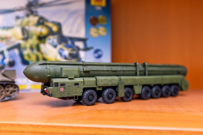 Производство игрушек и сборных моделей на лобненском предприятии "Звезда"