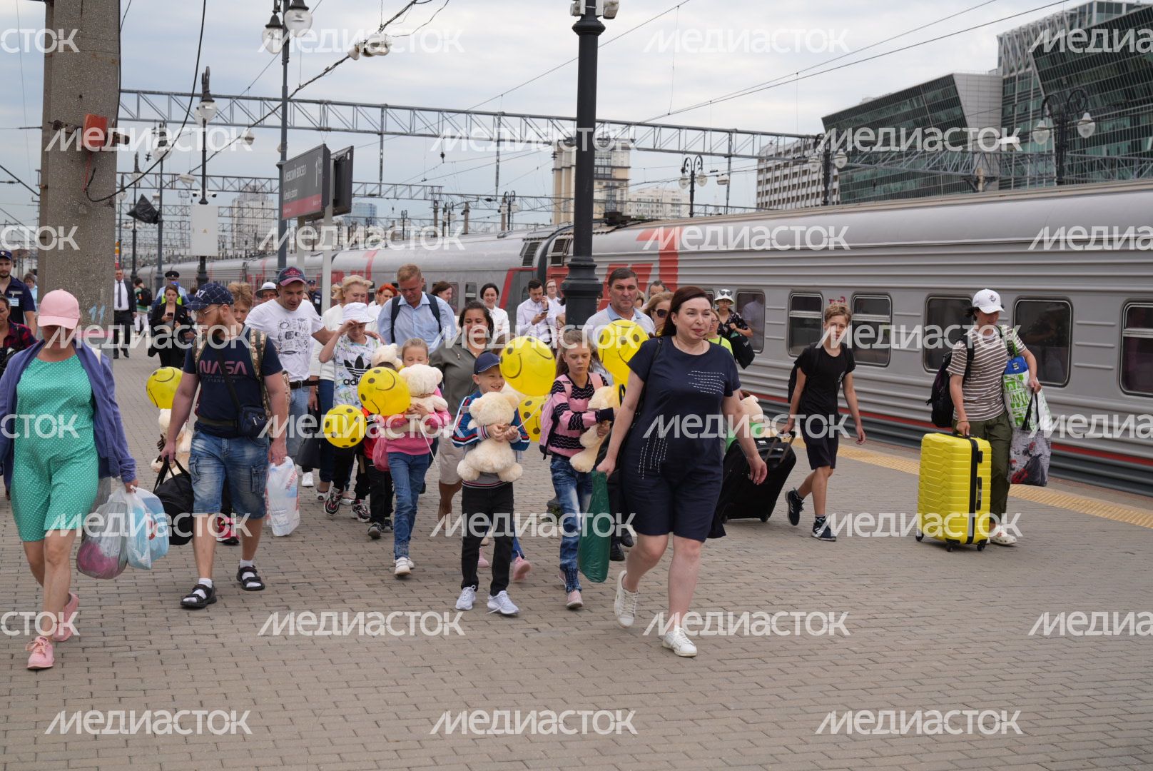 Семья из Подмосковья взяла под опеку 9 детей из ДНР