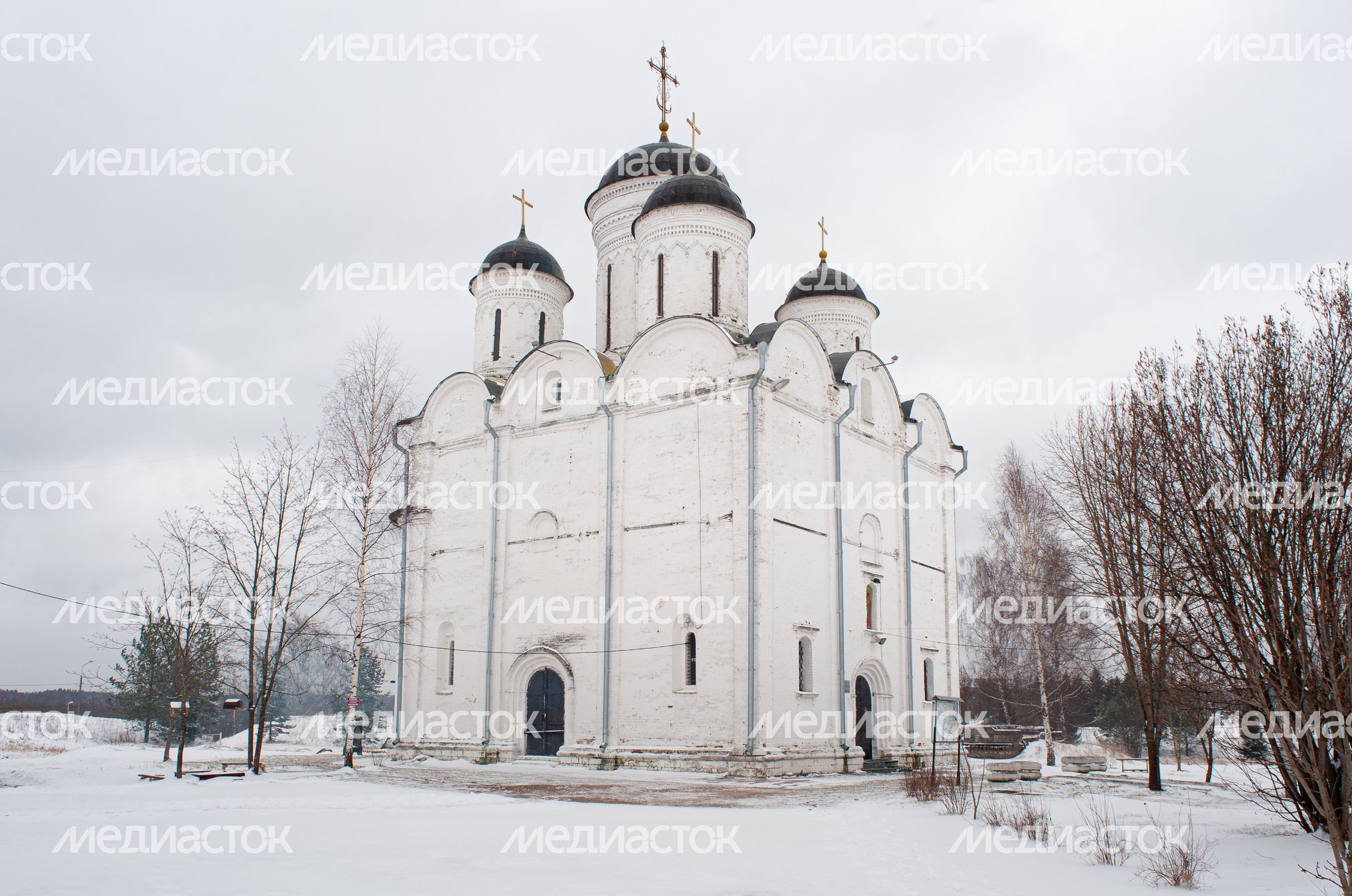 Церковь Михаила Архангела в селе Микулино