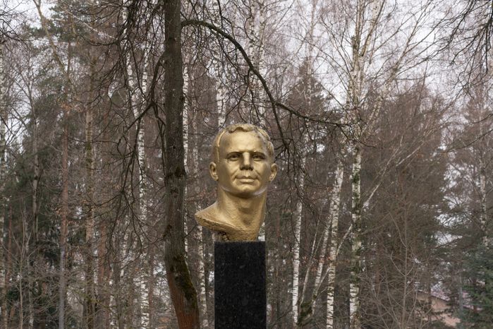 Монино Памятник Гагарину