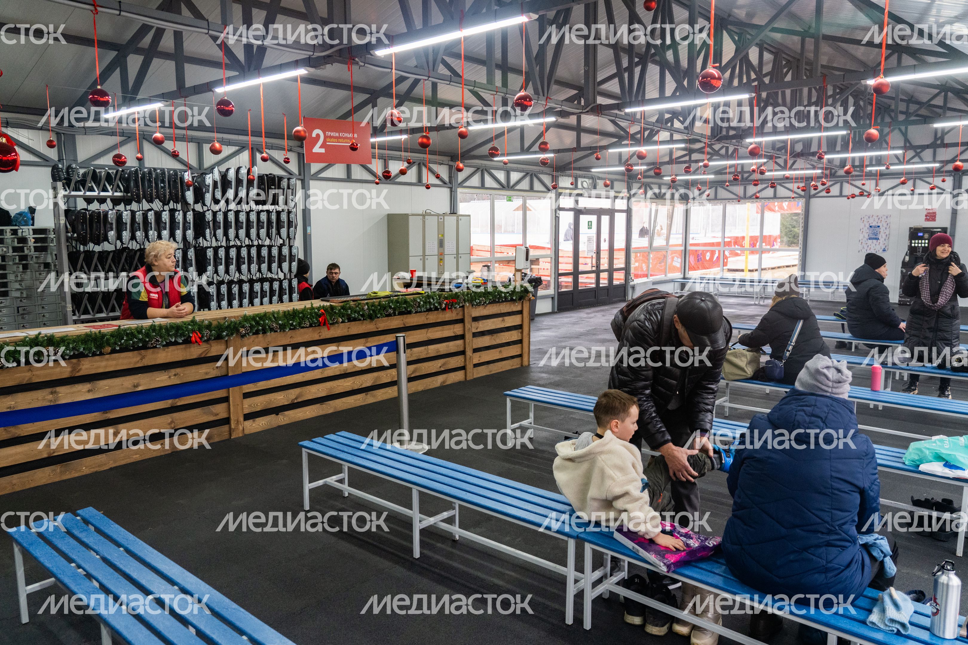 Каток в парке культуры и отдыха имени Николая Островского в Ступино Каток в парке культуры и отдыха имени Николая Островского в Ступино