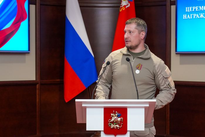 Андрей Воробьев вручил добровольцам отряда БАРС медали «За храбрость» II степени