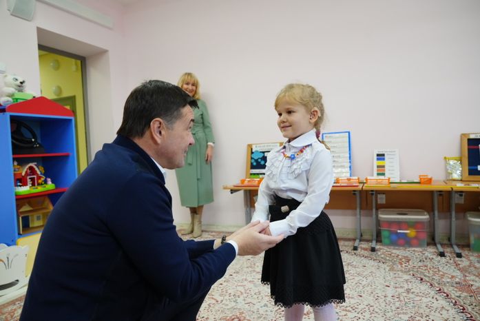 Посещение интерната для обучения слепоглухих детей и молодых инвалидов в Сергиево-Посадском округе Губернатором Подмосковья