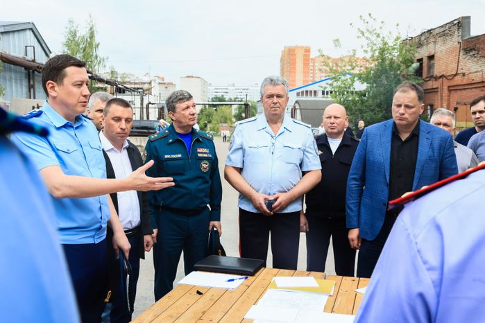 Оперативный штаб с участием Губернатора Подмосковья на месте ЧП в Сергиевом Посаде