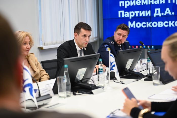 Игорь Даниленко провёл личный приём граждан в Ленинском округе