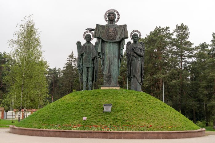 Пресвятая Матерь Божья, покровительница Руси, даровавшая победу в Великой Отечественной войне