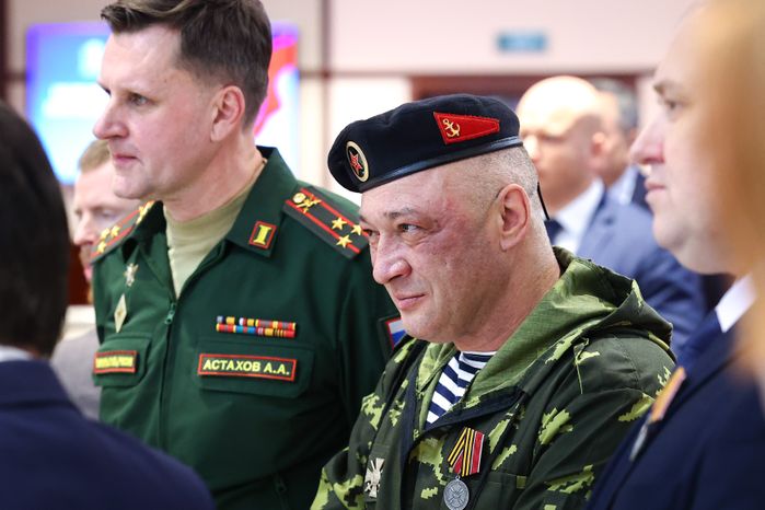 Награждение добровольцев из отряда «БАРС» Губернатором Подмосковья