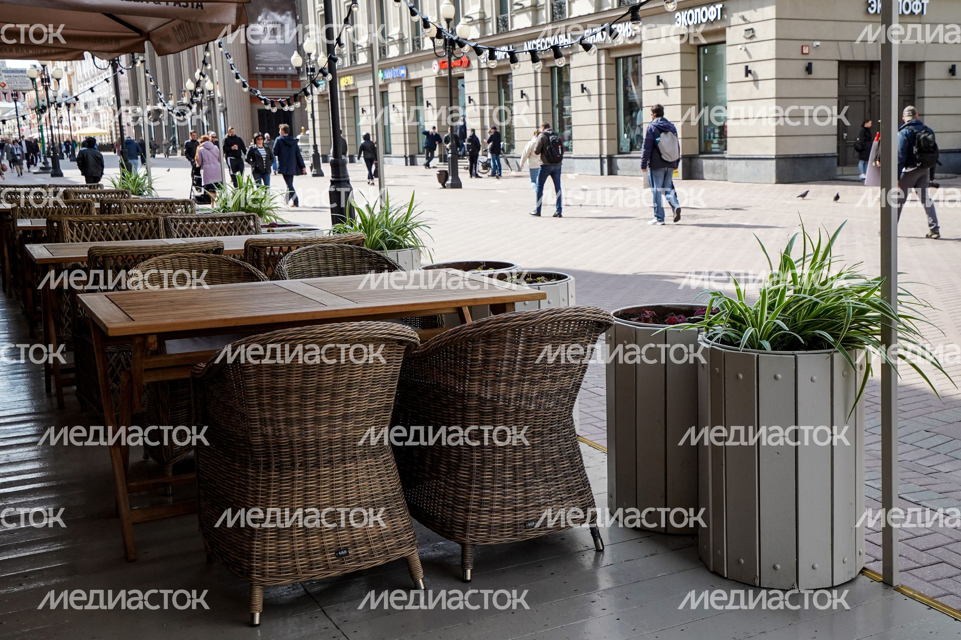 Работа предприятий общественного питания в Москве
