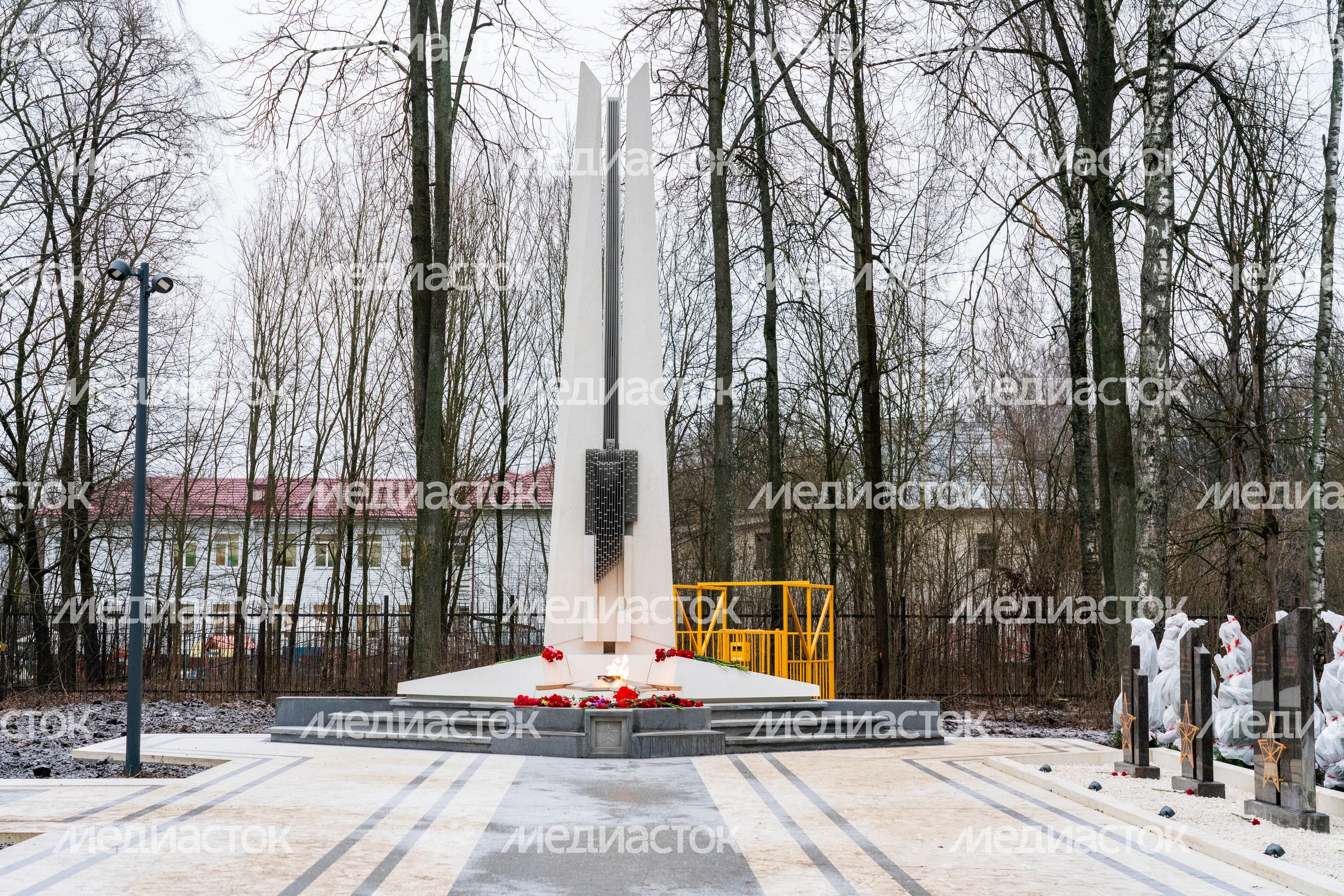 Обновленный мемориал в микрорайоне Майданово в Клину Обновленный мемориал в микрорайоне Майданово в Клину