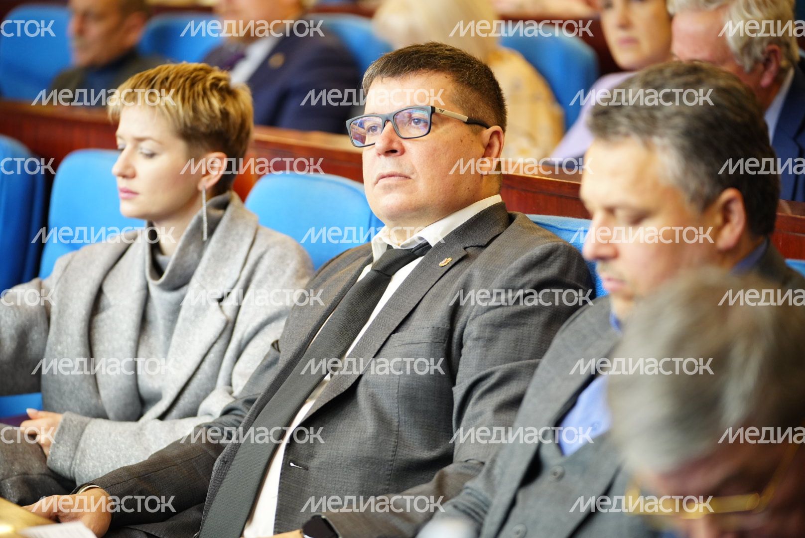 Общественники на заседании