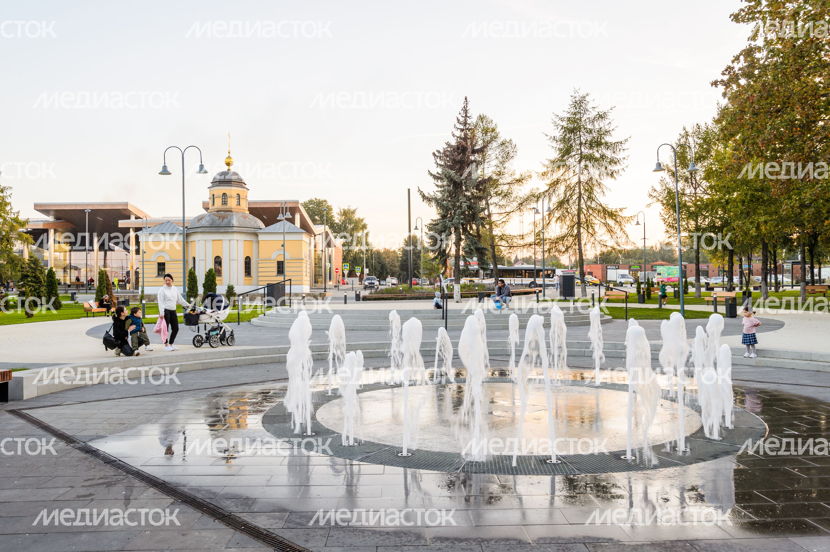 Бронницы. Площадь имени Тимофеева Бронницы. Площадь имени Тимофеева