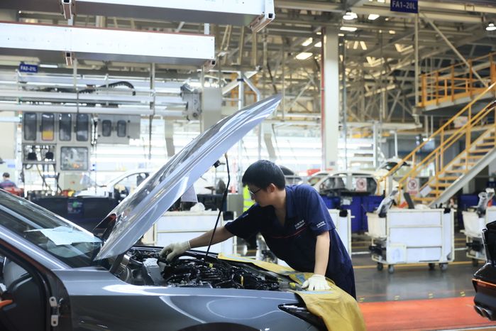 Посещение автозавода Changan Automobile Group в Китае Губернатором Подмосковья