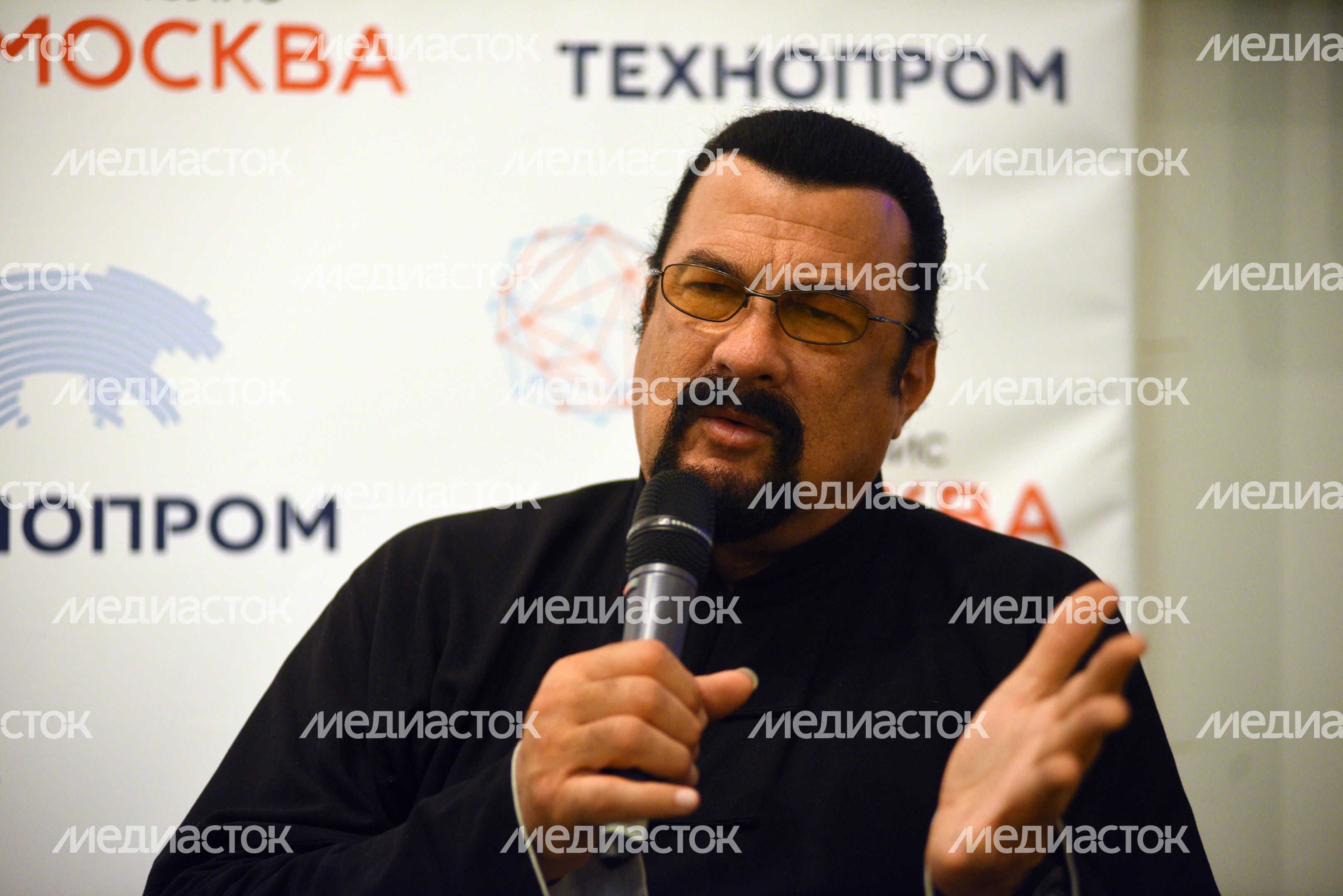 Закладка первого камня будущего R&D центра ИТ-компании «Технопром» Закладка первого камня будущего R&D центра ИТ-компании «Технопром»