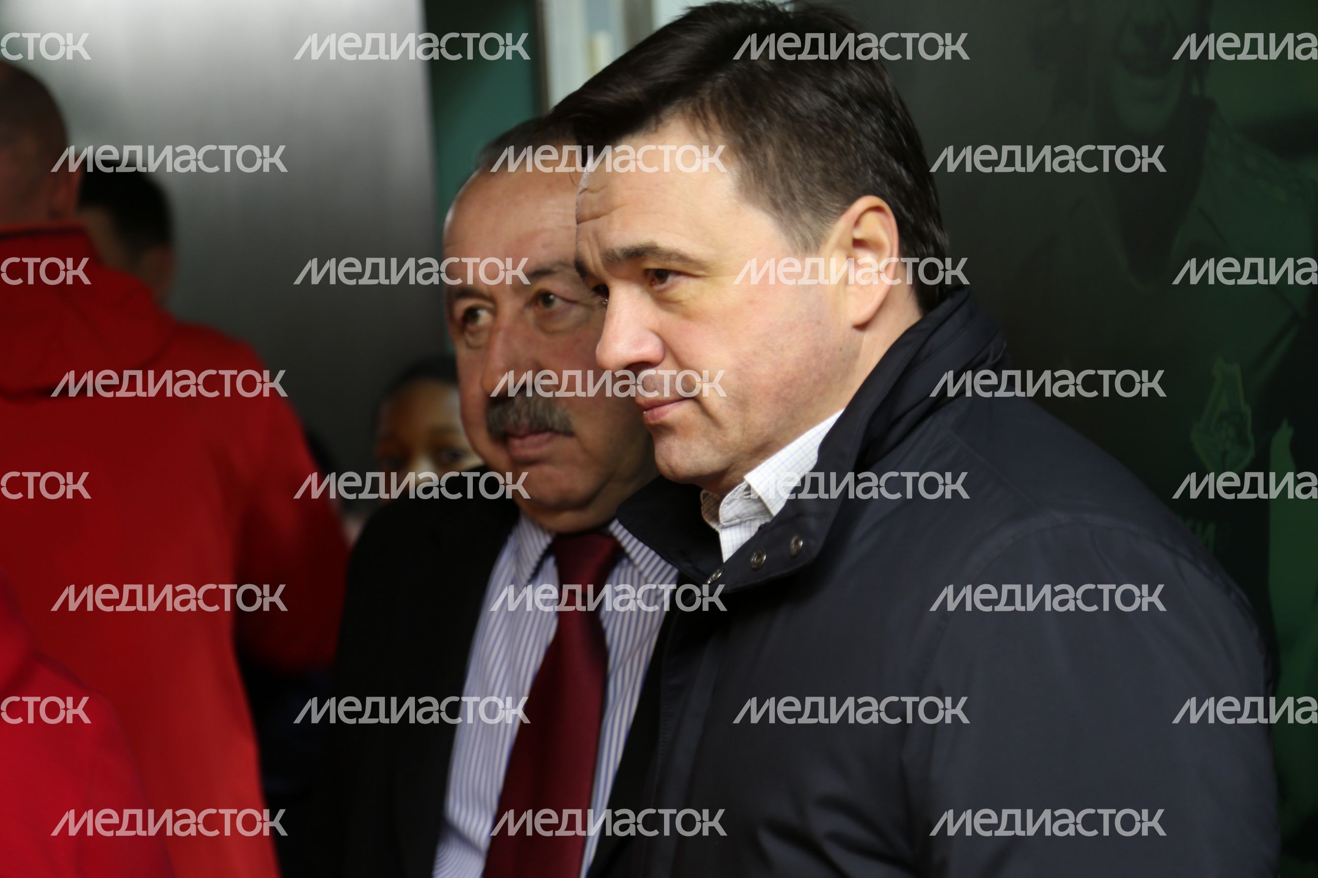 А. Воробьев посетил благотворительный матч «Звезды футбола – детям России» в Москве А. Воробьев посетил благотворительный матч «Звезды футбола – детям России» в Москве