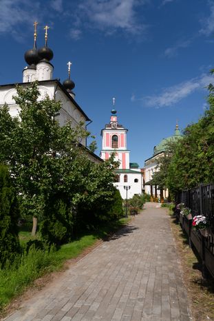 Ступино. Белопесоцкий монастырь