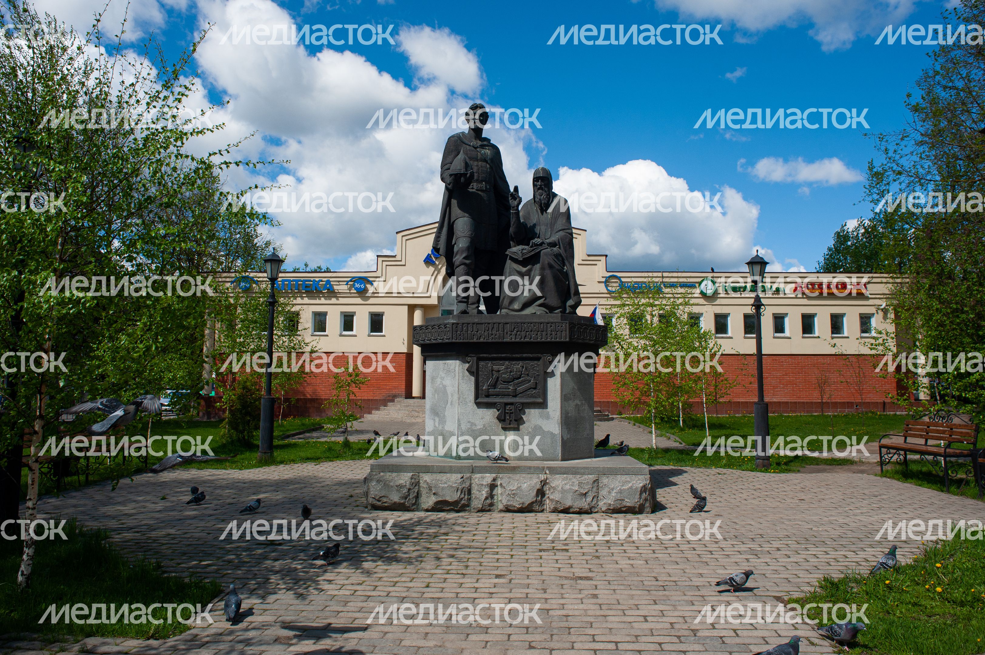 Летние виды города Звенигород