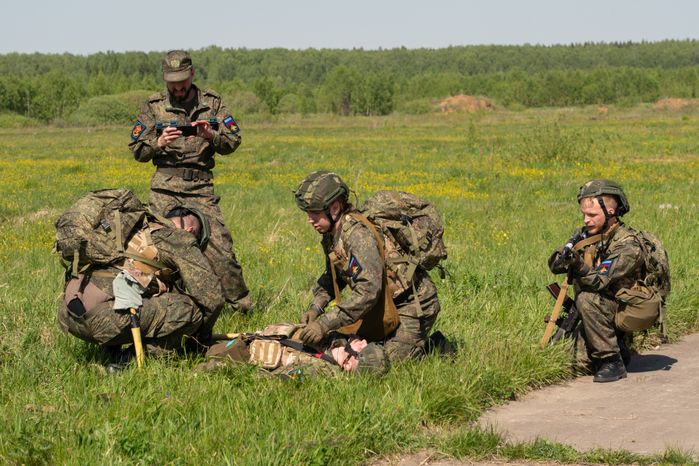 Военно-техническая игра "Арт-дуэль-2024" на аэродроме Волосово