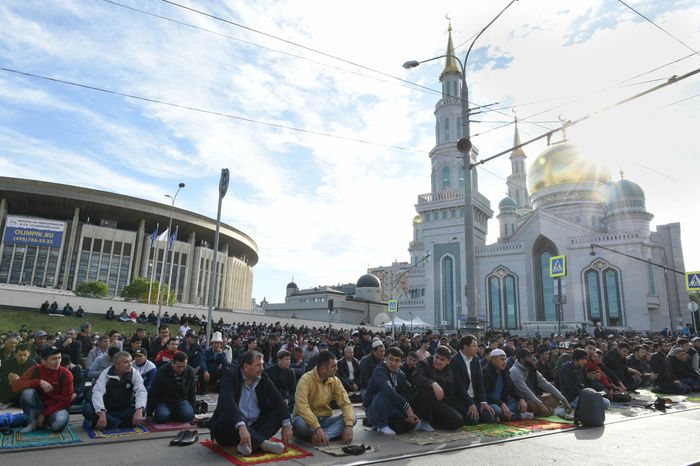 Празднование Ураза‑байрам в Москве в 2018 году