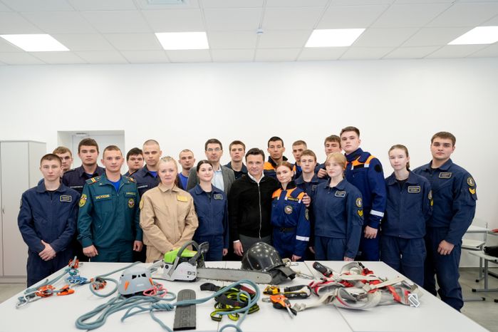 Андрей Воробьев и Игорь Щеголев посетили Дмитровский техникум