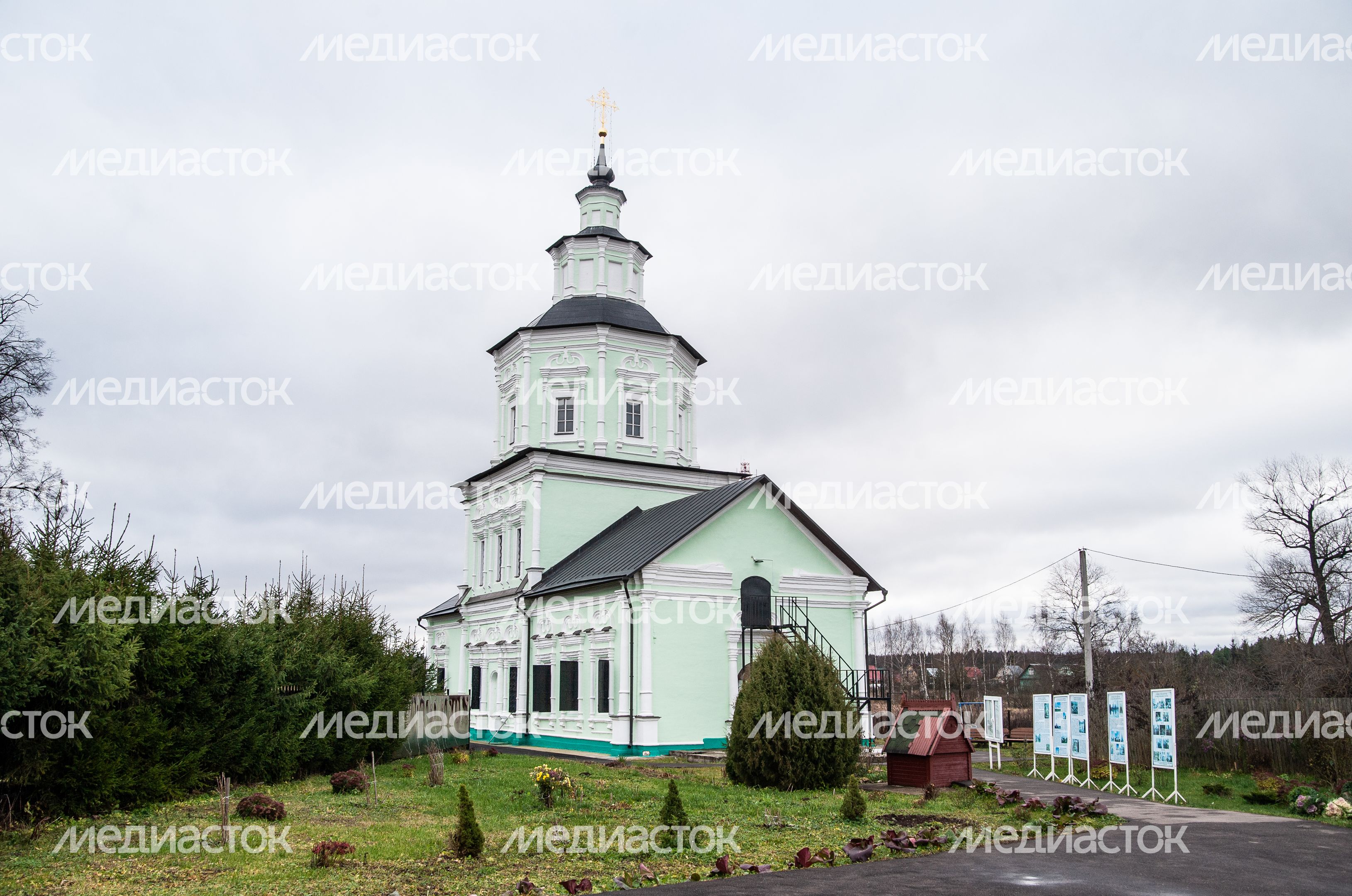 Церковь Сергия Радонежского в Могутово