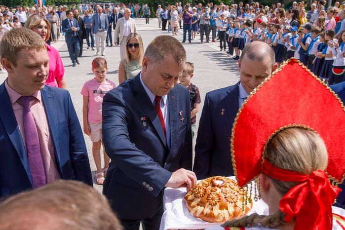 Торжественная встреча космонавтов в Звездном городке
