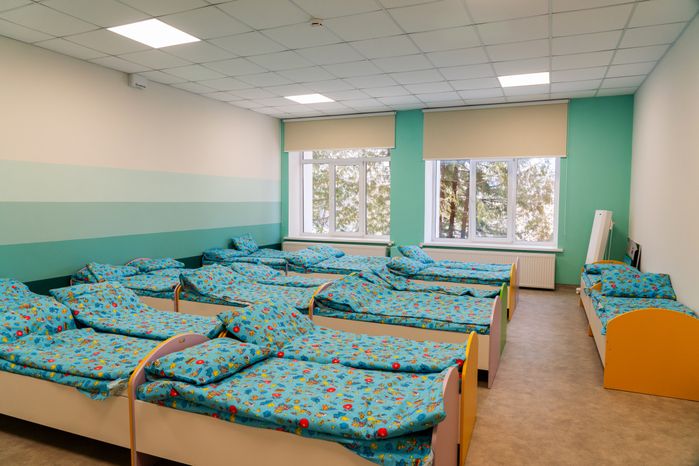 Спальня в детском саду №44 поселка Радумля округа Солнечногорск после капитального ремонта