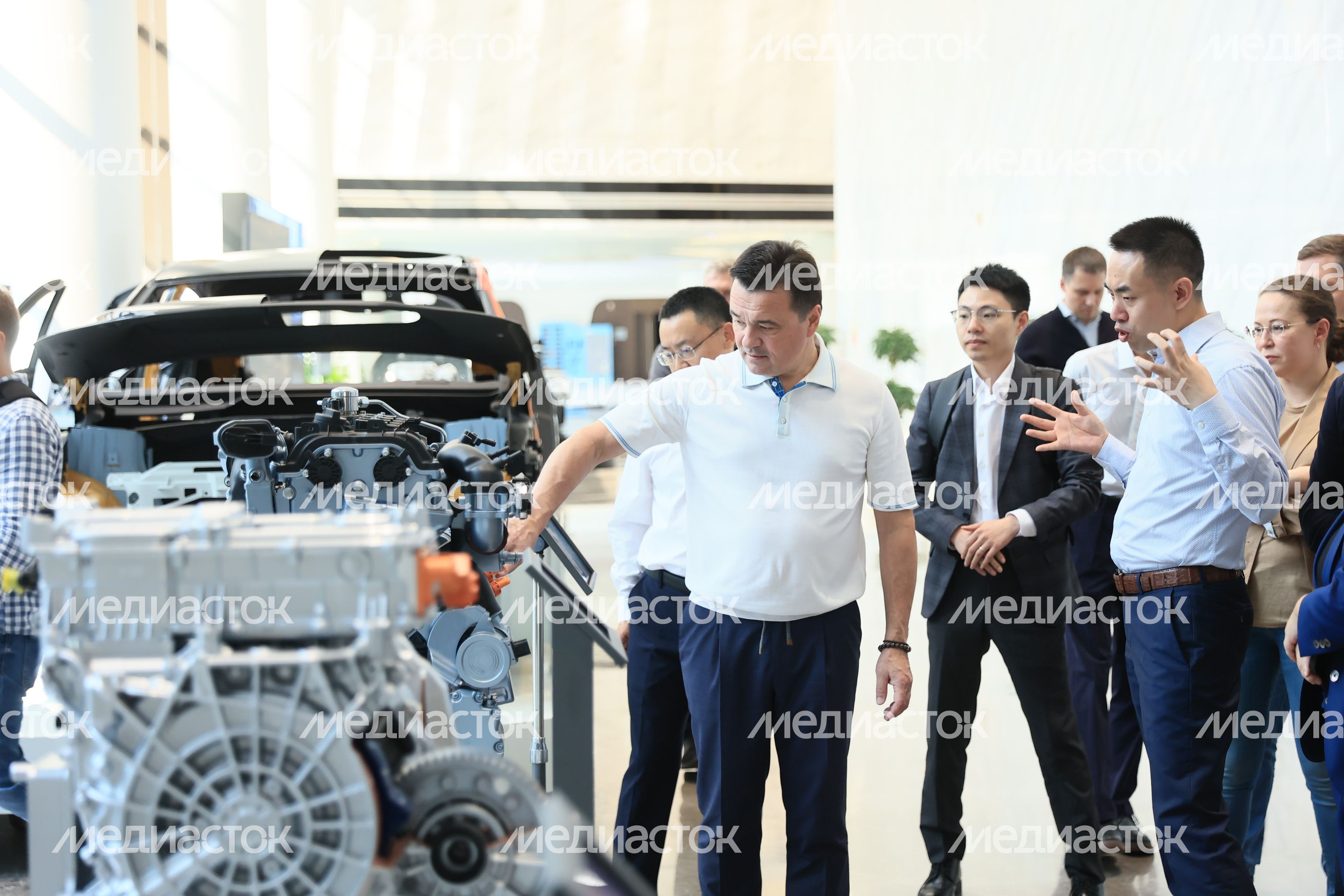 Посещение автозавода Changan Automobile Group в Китае Губернатором Подмосковья