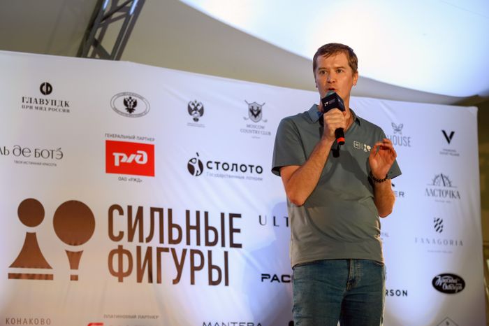 Сборная России обыграла сборную мира на турнире по гольфу «Сильные фигуры»