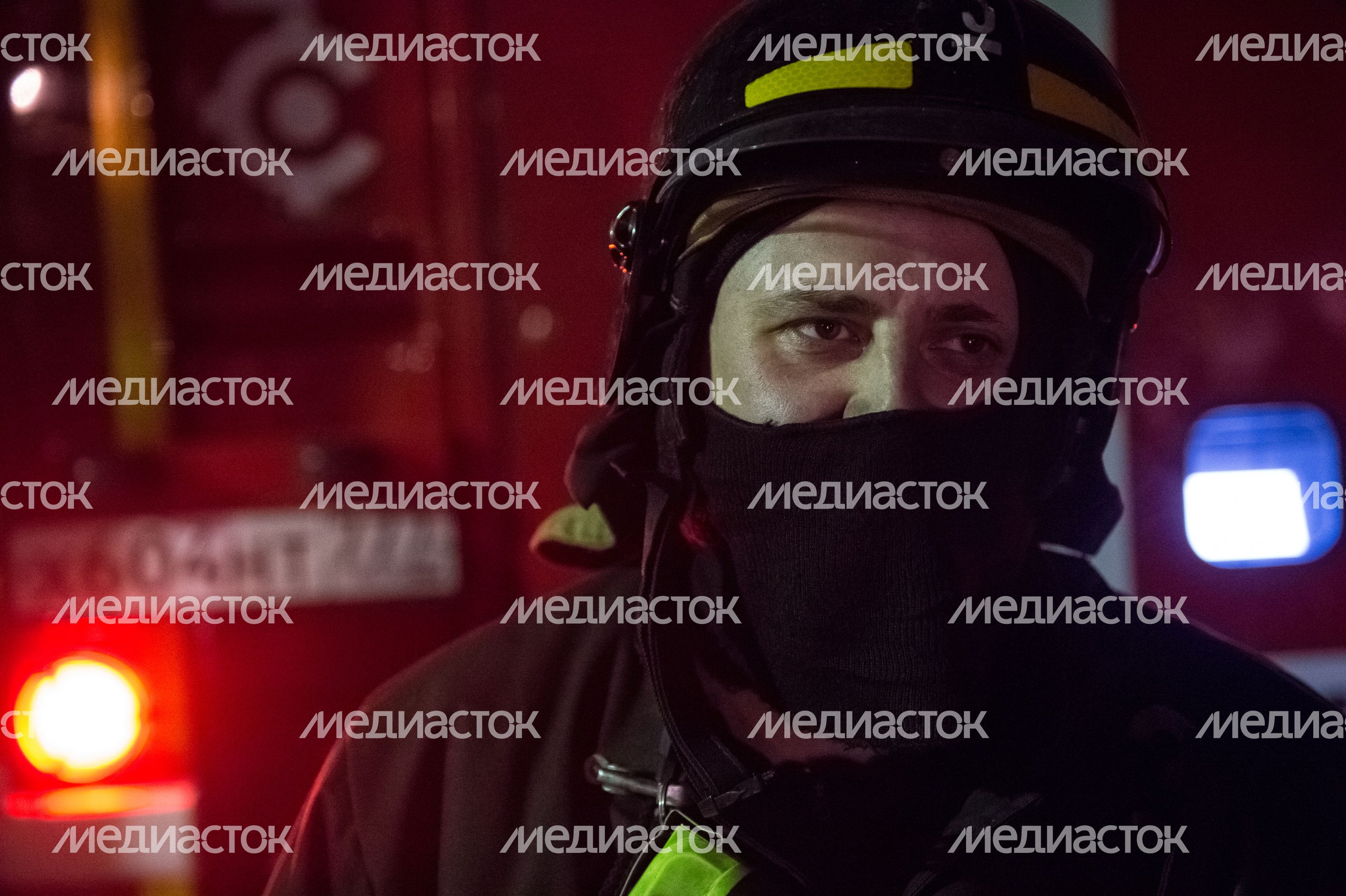 Пожар в торговых павильонах в Москве