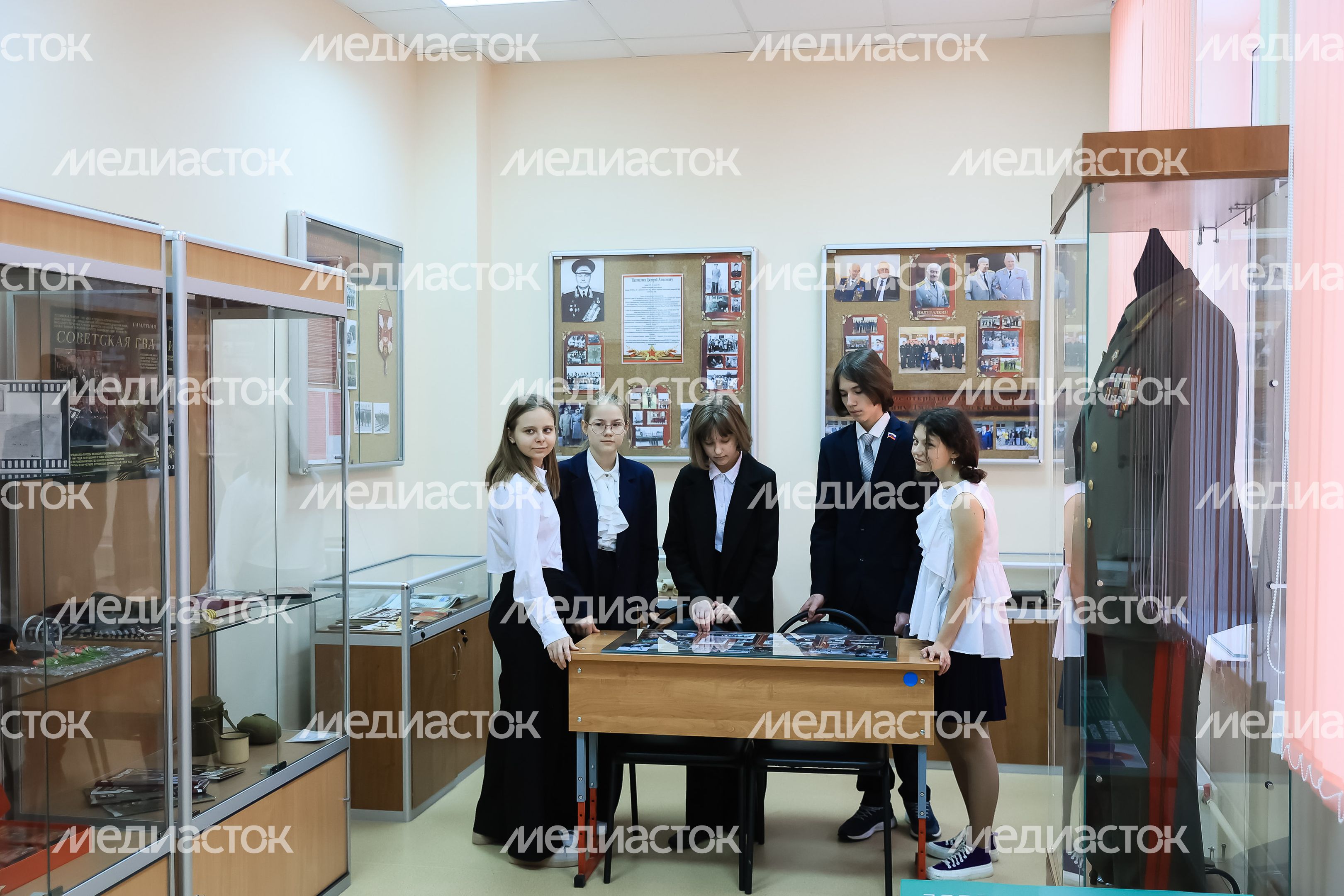 Встреча Губернатора Подмосковья со школьниками из Балашихи, чьи близкие находятся в зоне СВО