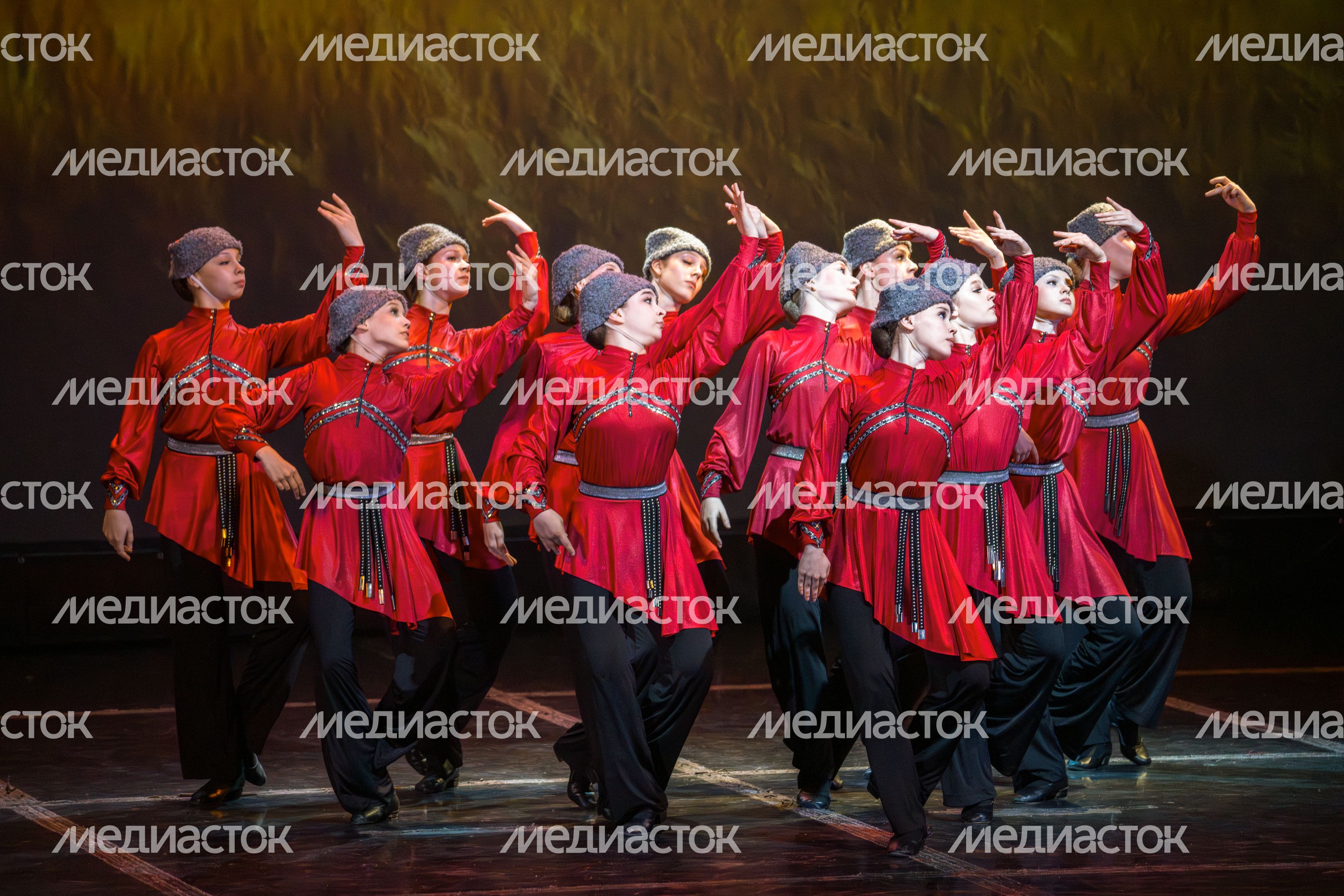Гала-спектакль «Россия – душа моя» о русской культуре на сцене ДК «Подмосковье» в Красногорске Гала-спектакль «Россия – душа моя» о русской культуре на сцене ДК «Подмосковье» в Красногорске