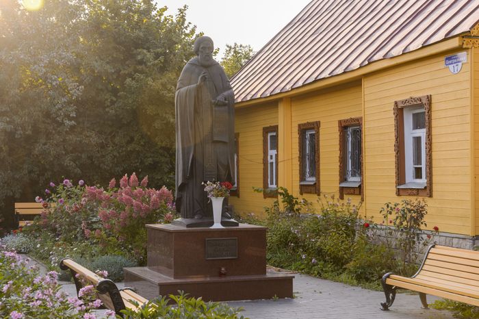 Пушкино. Сретенская церковь