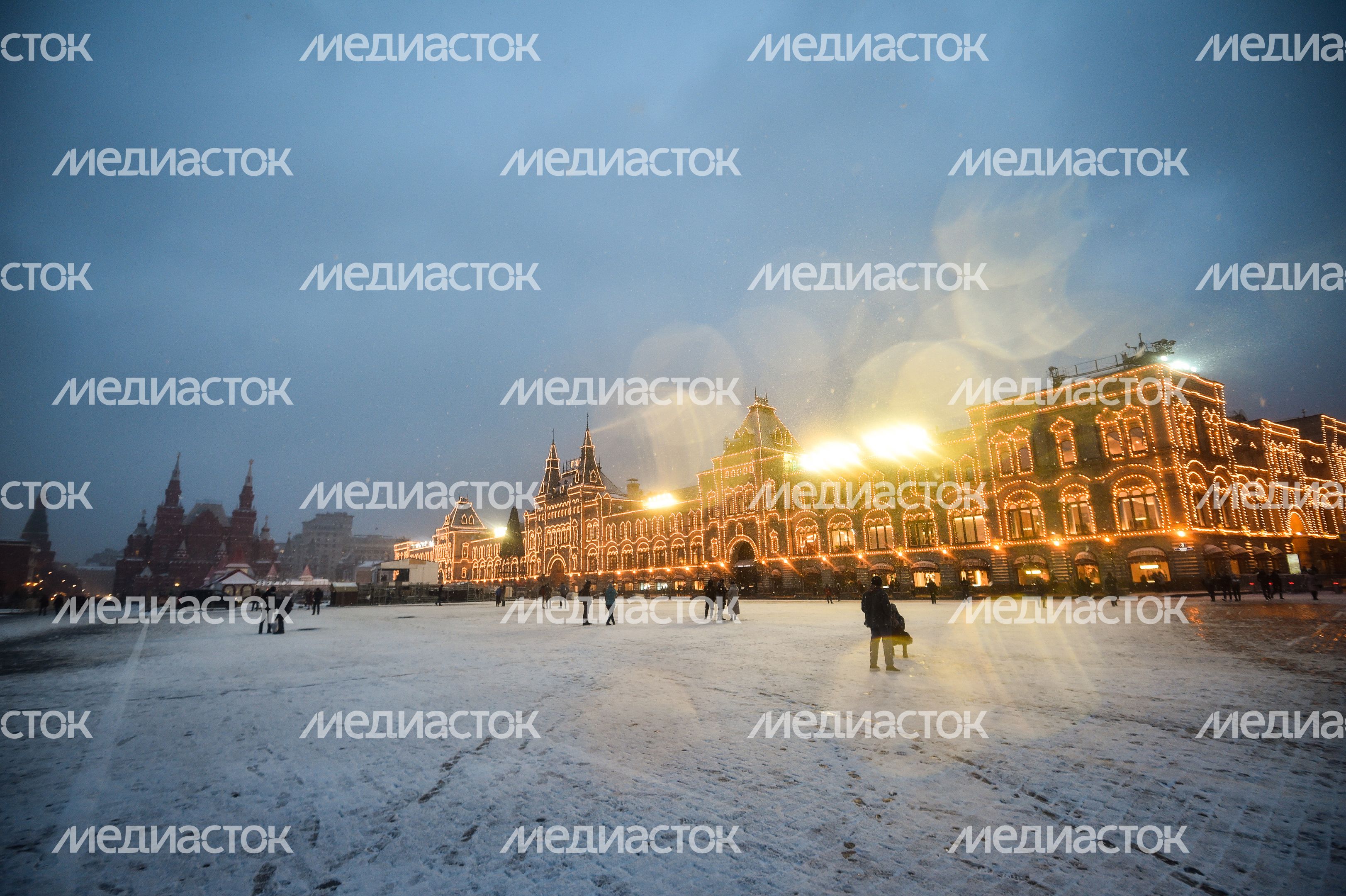 Первый снег в Москве
