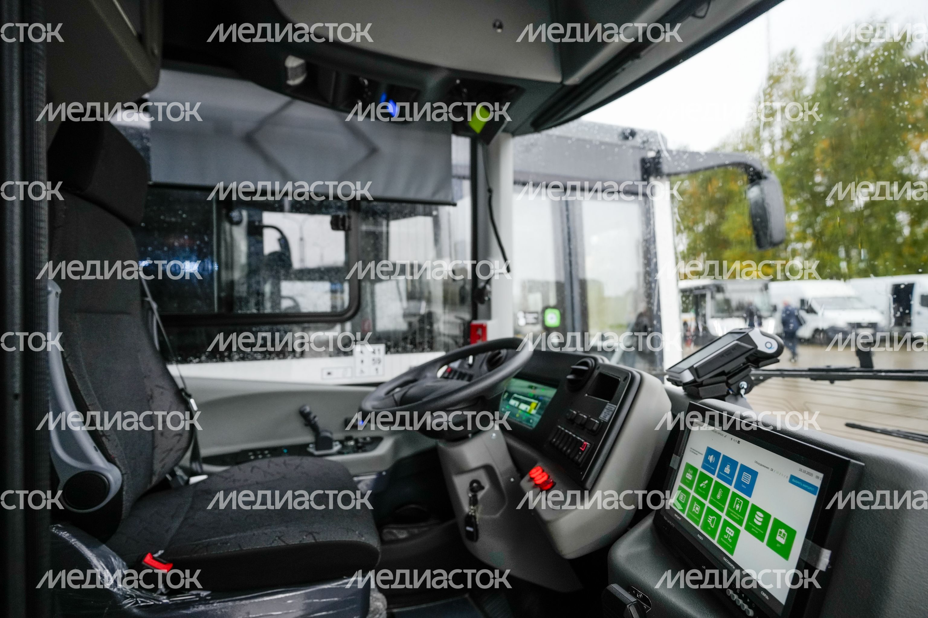 В филиалы "Мострансавто" передана очередная партия автобусов ЛиАЗ-5292