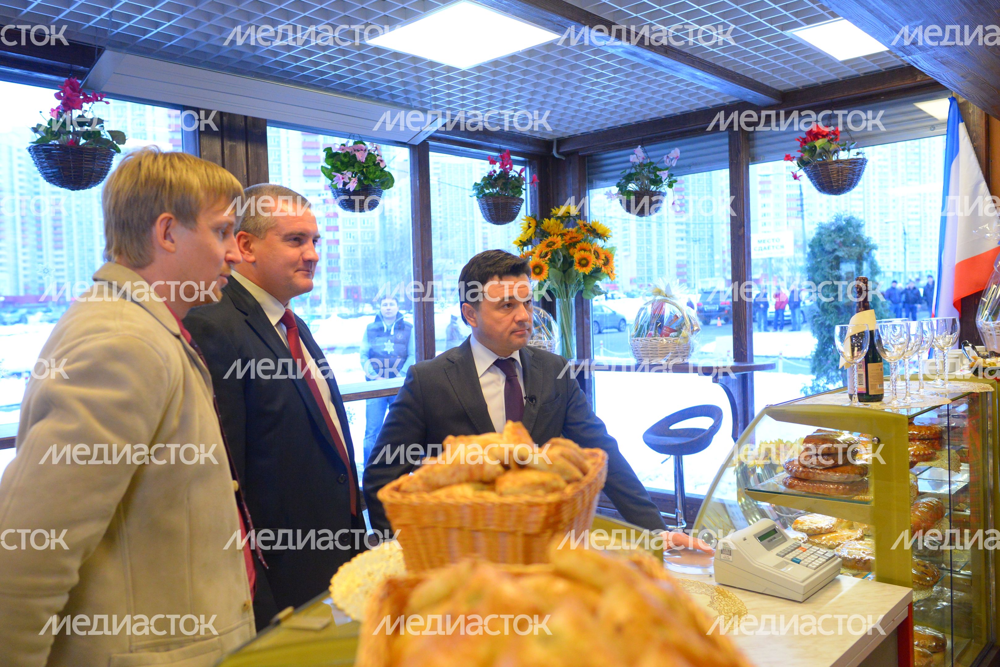 Открытие первого в РФ магазина крымских товаров в Химках Открытие первого в РФ магазина крымских товаров в Химках